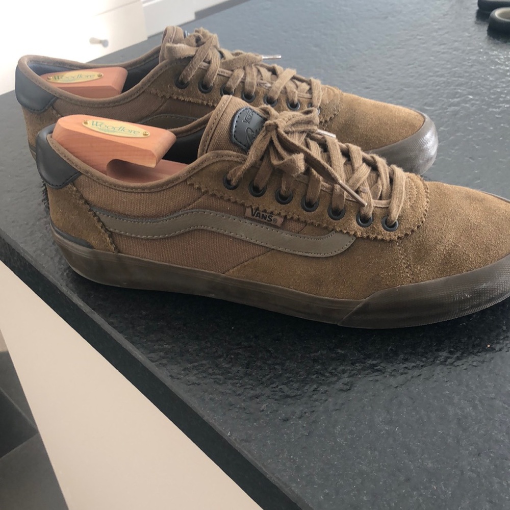 Vans casual shoes. Tan/green camo color 12